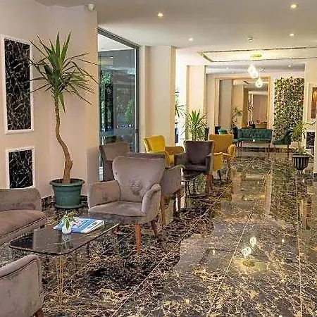 Hotel Risus Park 3*