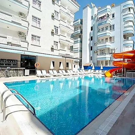 Risus Park Hotel