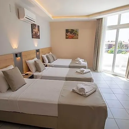 Risus Park 3*